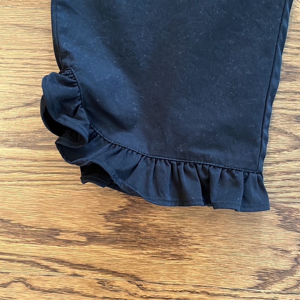 Kim Rogers black capris - Picture 2 of 3